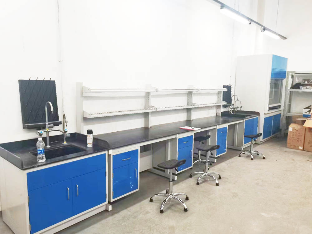 Ultra-pure water quick inspection laboratory